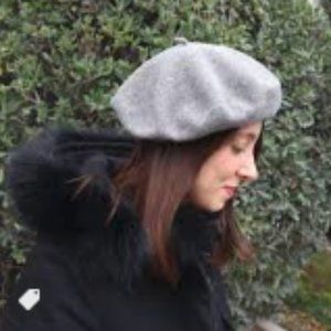 ✨NWT Grey Heather Beret Wool French Parisian Hat